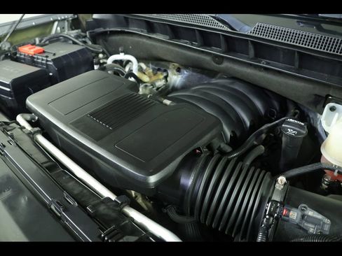 Used 2021 Chevrolet Tahoe Z71 w/ Z71 Signature Package image 21