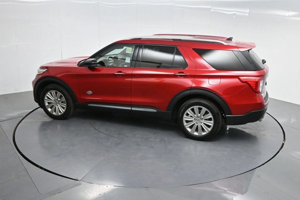 Used 2024 Ford Explorer King Ranch w/ Technology Package AWD/4WD image 14