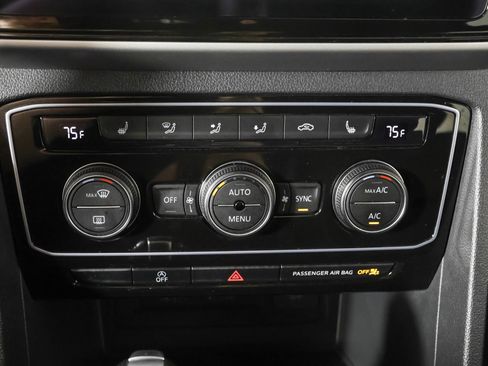 Used 2022 Volkswagen Atlas Cross Sport SE image 29