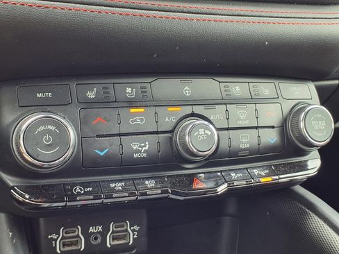 Used 2024 Dodge Durango GT image 15