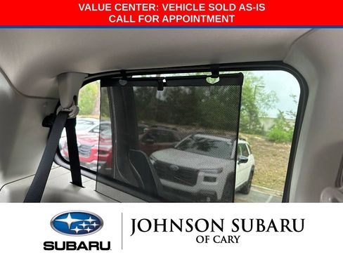 Used 2015 Chrysler Town & Country Limited Platinum FWD image 24
