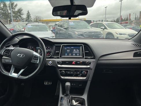 Used 2018 Hyundai Sonata Sport image 5