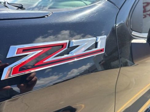 Used 2019 Chevrolet Silverado 1500 LTZ w/ LTZ Plus Package AWD/4WD image 3