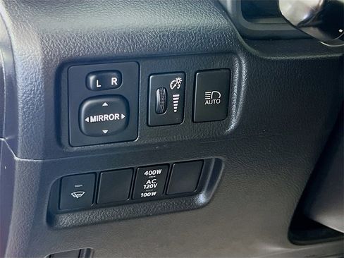 Used 2021 Toyota 4Runner SR5 Premium image 10