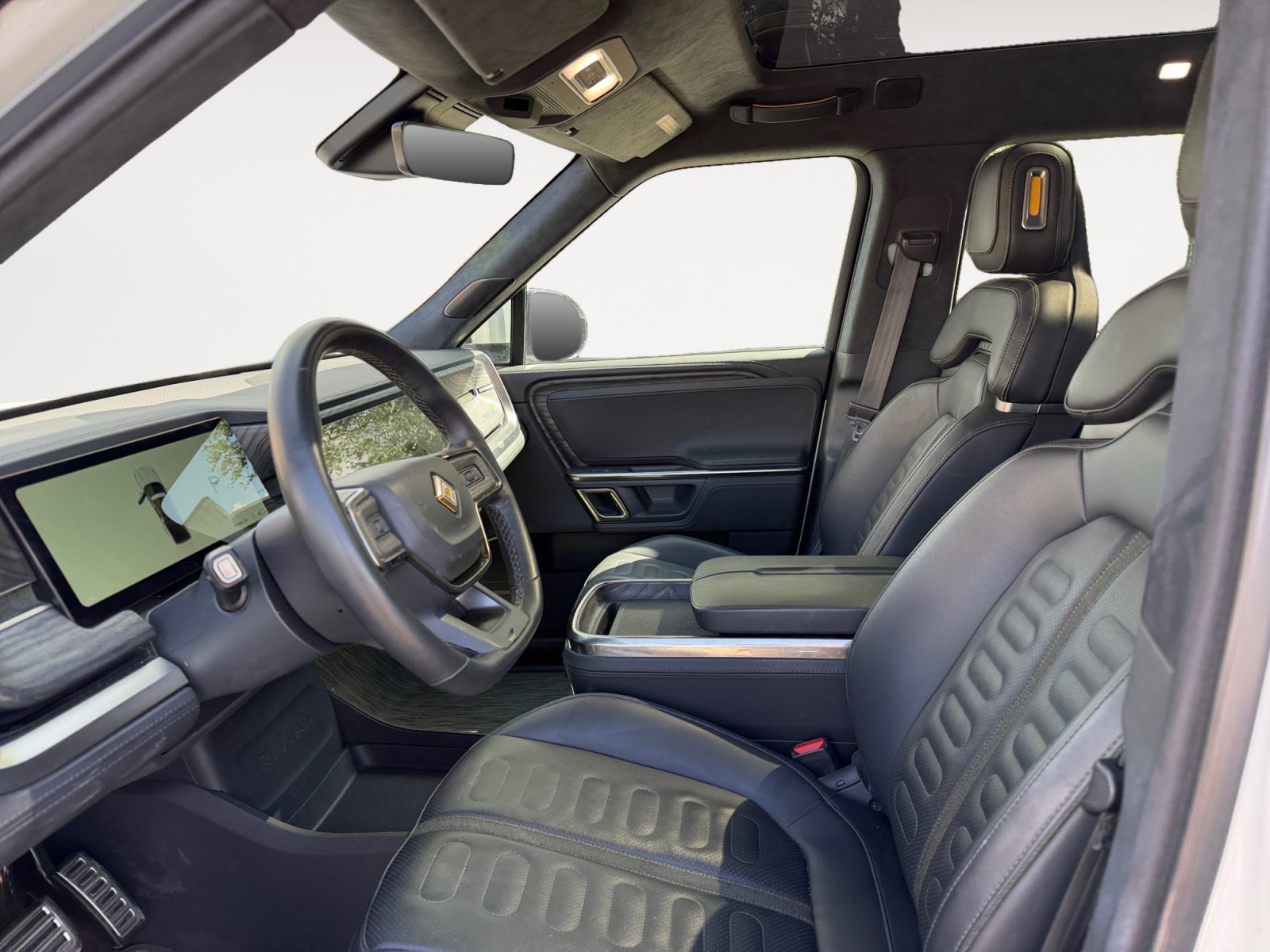 Used 2023 Rivian R1T Adventure Quad AWD/4WD image 9