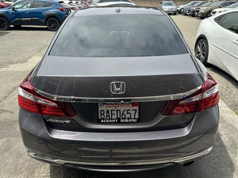 Used 2017 Honda Accord EX-L image 7