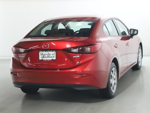 Used 2018 MAZDA MAZDA3 Sport FWD image 47