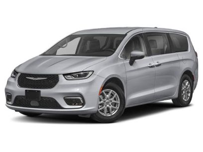 Certified 2024 Chrysler Pacifica Touring