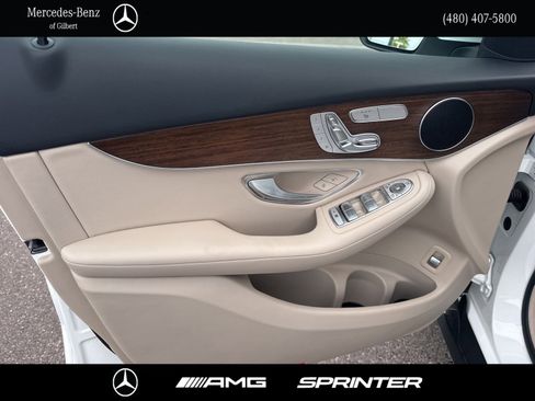 Used 2022 Mercedes-Benz GLC 300 image 10