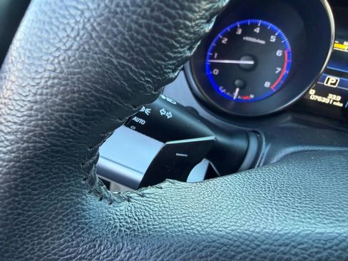 Used 2015 Subaru Legacy 2.5i Premium image 34