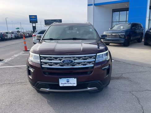 Used 2018 Ford Explorer XLT w/ Equipment Group 201A image 8