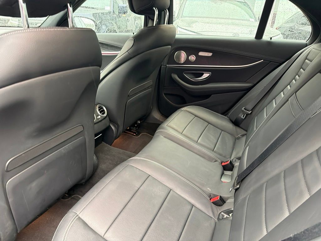 Used 2022 Mercedes-Benz E 350 4MATIC Sedan image 28