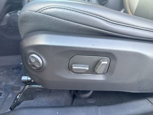 New 2025 Jeep Wrangler Sahara image 15