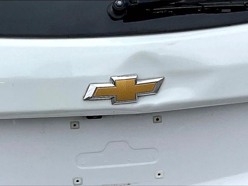 Used 2018 Chevrolet Equinox LT image 8