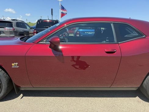Used 2020 Dodge Challenger R/T Scat Pack image 38