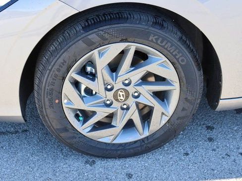 New 2026 Hyundai Elantra Blue image 7