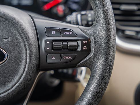 Used 2018 Kia Sorento LX image 26