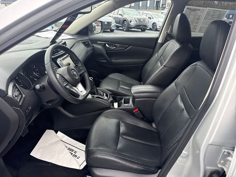 Used 2020 Nissan Rogue SL image 10