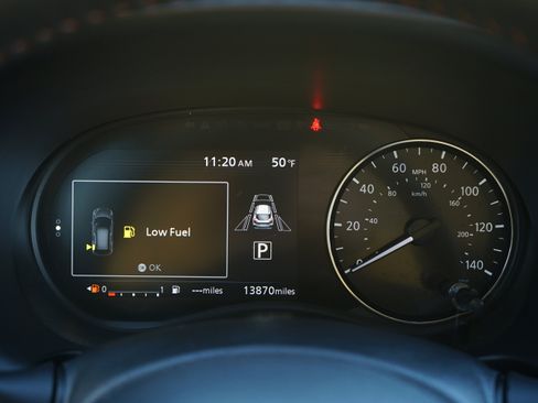 Used 2024 Nissan Kicks SR image 29