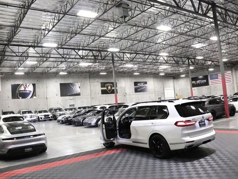 Used 2020 BMW X7 xDrive40i w/ Premium Package image 15