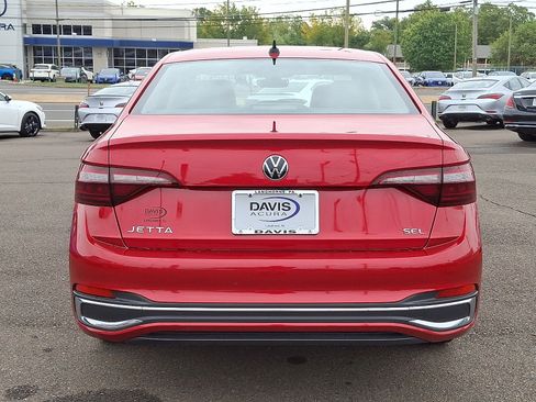 Used 2024 Volkswagen Jetta SEL image 5
