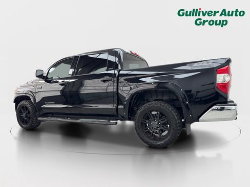 Used 2018 Toyota Tundra SR5 w/ SR5 Upgrade Package AWD/4WD image 4
