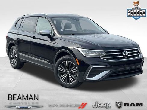 Used 2024 Volkswagen Tiguan Wolfsburg Edition image 1