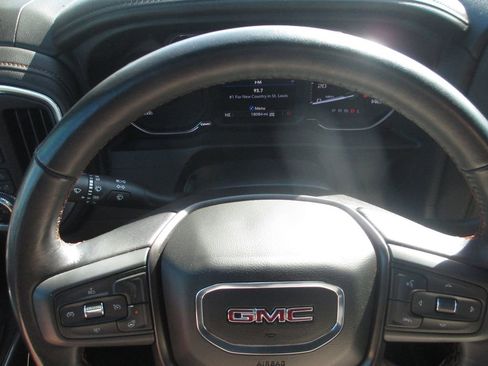 Used 2022 GMC Sierra 3500 AT4 w/ AT4 Preferred Package AWD/4WD image 30