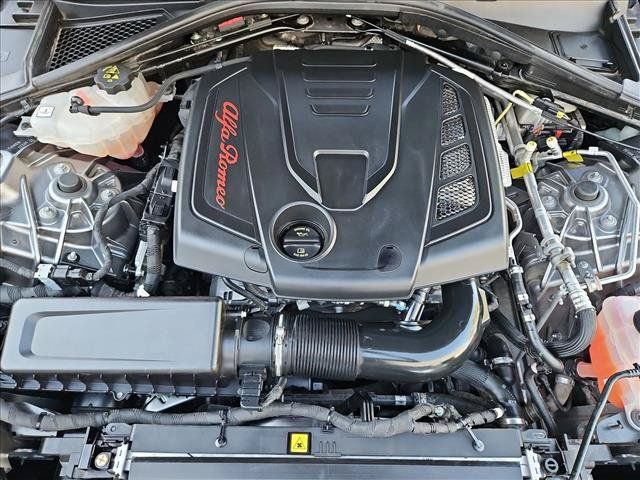 Used 2019 Alfa Romeo Giulia RWD image 22