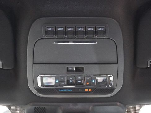 Used 2025 Ford F250 Platinum w/ FX4 Off-Road Package AWD/4WD image 23