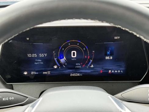 Used 2025 Chevrolet Traverse LT AWD/4WD image 17