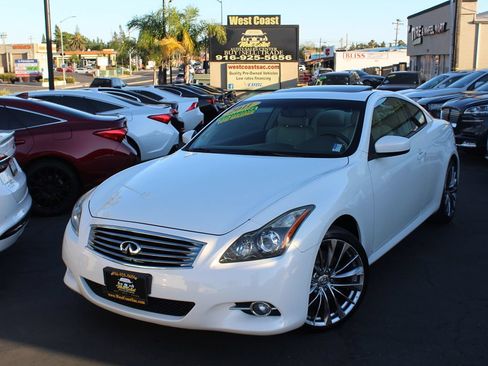 Used 2011 INFINITI G37 Journey w/ Premium Pkg RWD image 32
