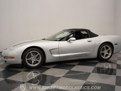 Used 2000 Chevrolet Corvette Convertible w/ Memory Pkg image 6
