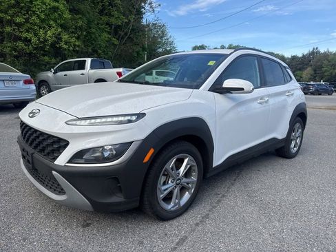 Used 2023 Hyundai Kona SEL image 3