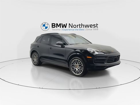Used 2023 Porsche Cayenne image 6