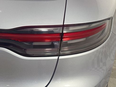 Used 2020 Porsche Macan S image 33