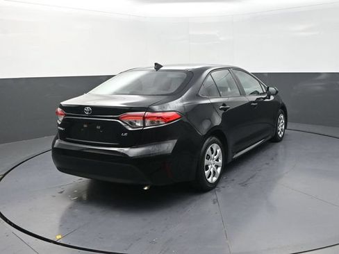Used 2024 Toyota Corolla LE FWD image 8
