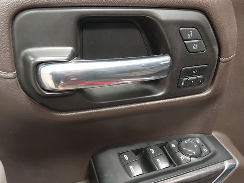 Used 2022 Chevrolet Silverado 1500 LTZ AWD/4WD image 25
