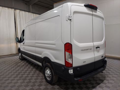 Used 2025 Ford Transit 250 148 Medium Roof Extended AWD image 2