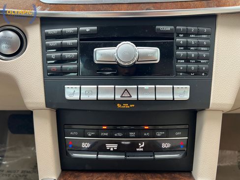 Used 2014 Mercedes-Benz E 350 Sedan w/ Premium 1 Package image 32