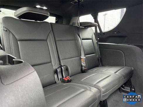 Used 2023 GMC Yukon XL SLT image 31