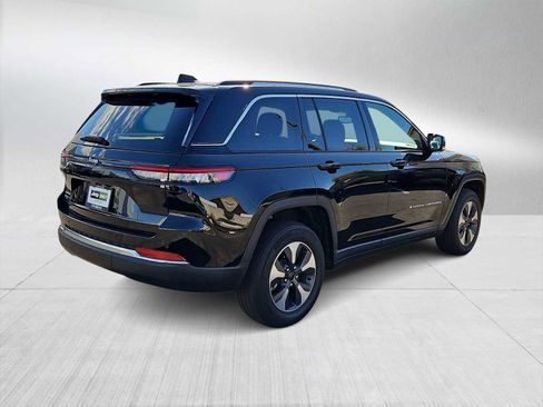 Used 2022 Jeep Grand Cherokee Limited 4xe image 16