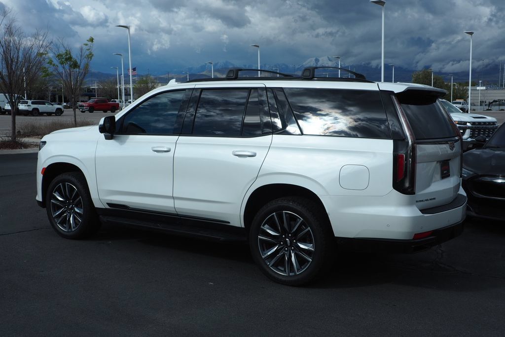 Used 2023 Cadillac Escalade Sport Platinum AWD/4WD image 3
