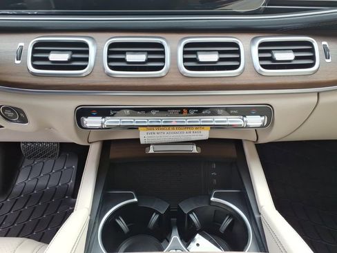 New 2026 Mercedes-Benz GLS 450 4MATIC image 23