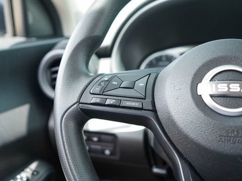 Used 2025 Nissan Kicks Play S FWD image 28