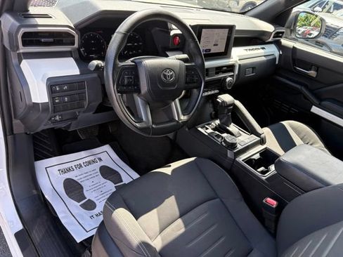 Used 2024 Toyota Tacoma TRD Off-Road AWD/4WD image 25