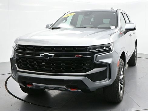 Used 2024 Chevrolet Tahoe Z71 w/ Luxury Package AWD/4WD image 2