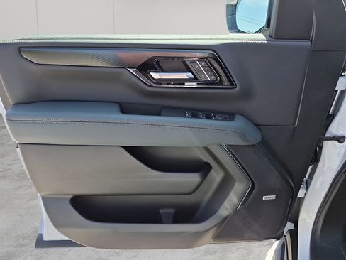 New 2026 GMC Yukon XL AT4 image 26