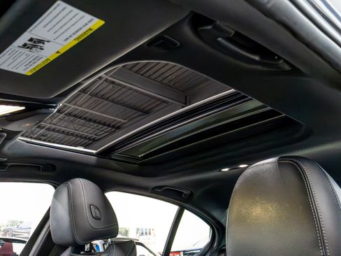 Used 2020 BMW M340i xDrive image 11