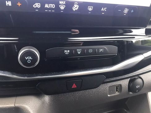 Used 2023 Ford Transit 350 XL RWD image 27